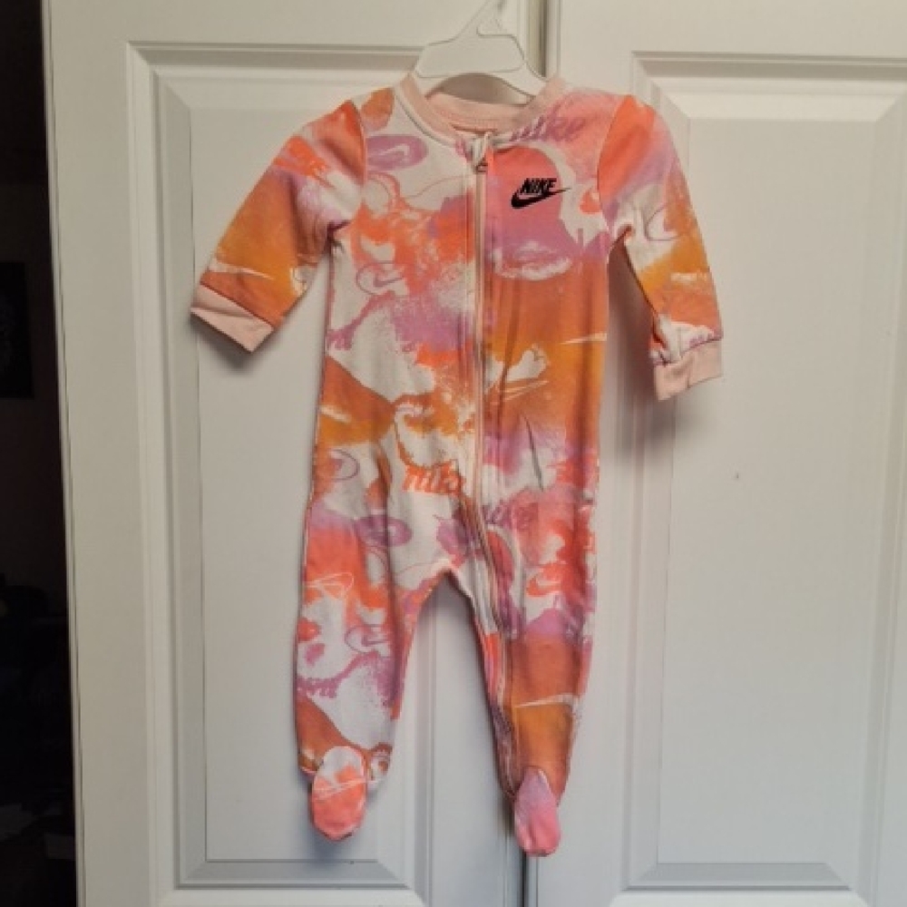 Nike Kids Footie - Pink and Orange Swirl